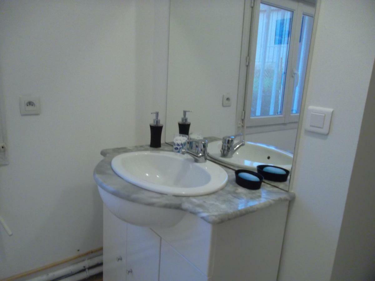 Les Chambres Du Rochereuil Bedee Bagian luar foto